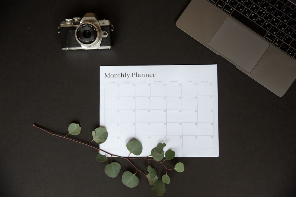 Planner and camera for scheduling